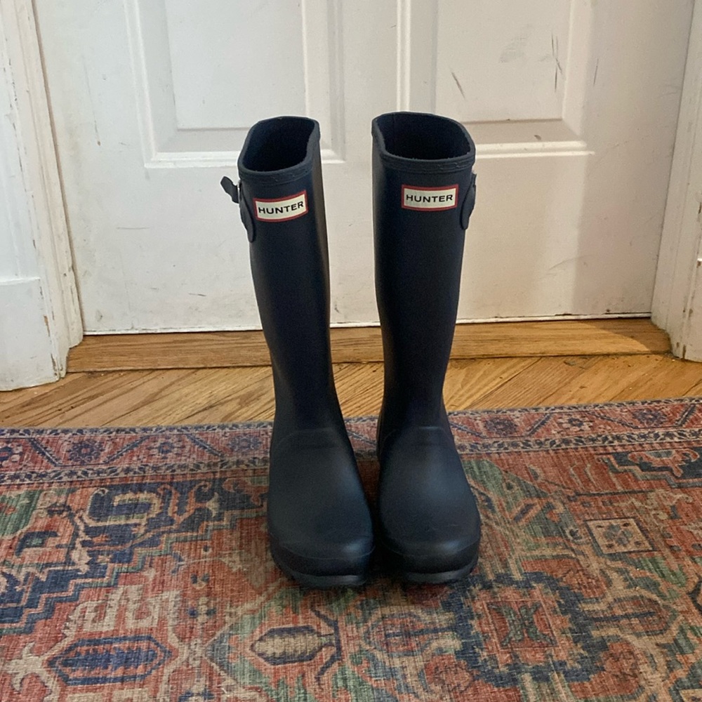 Hunter Navy Blue Rain Boots size US 5